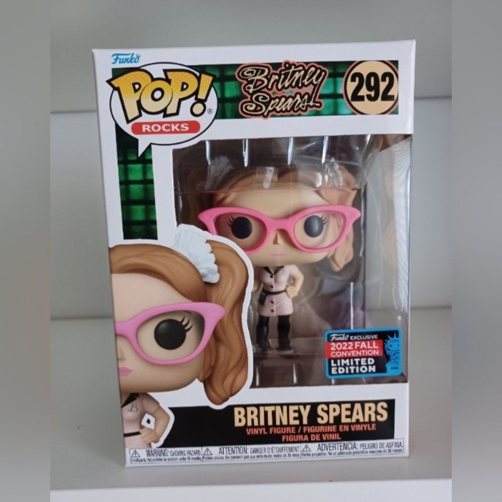 Funko Pop Britney Spears 292 2022 Fall Convention Limited Edition Rocks Vinyl